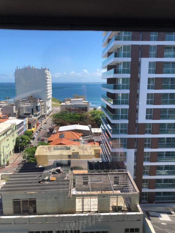 Apartamento Smart Farol Da Barra - Vista Mar Com Varanda Arejada *